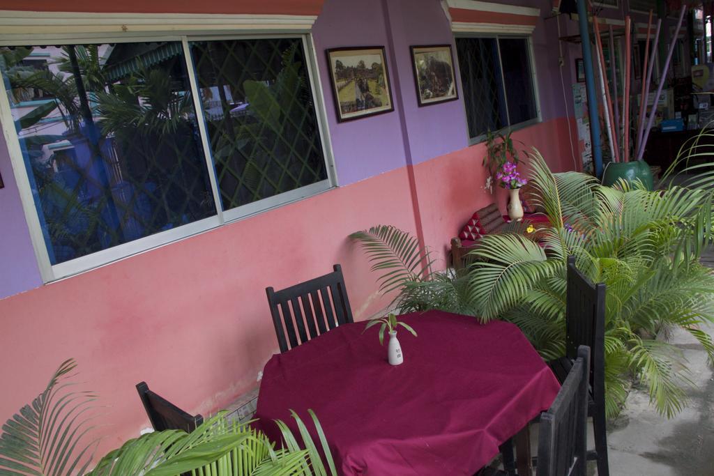 Palm Garden Hotel 2*