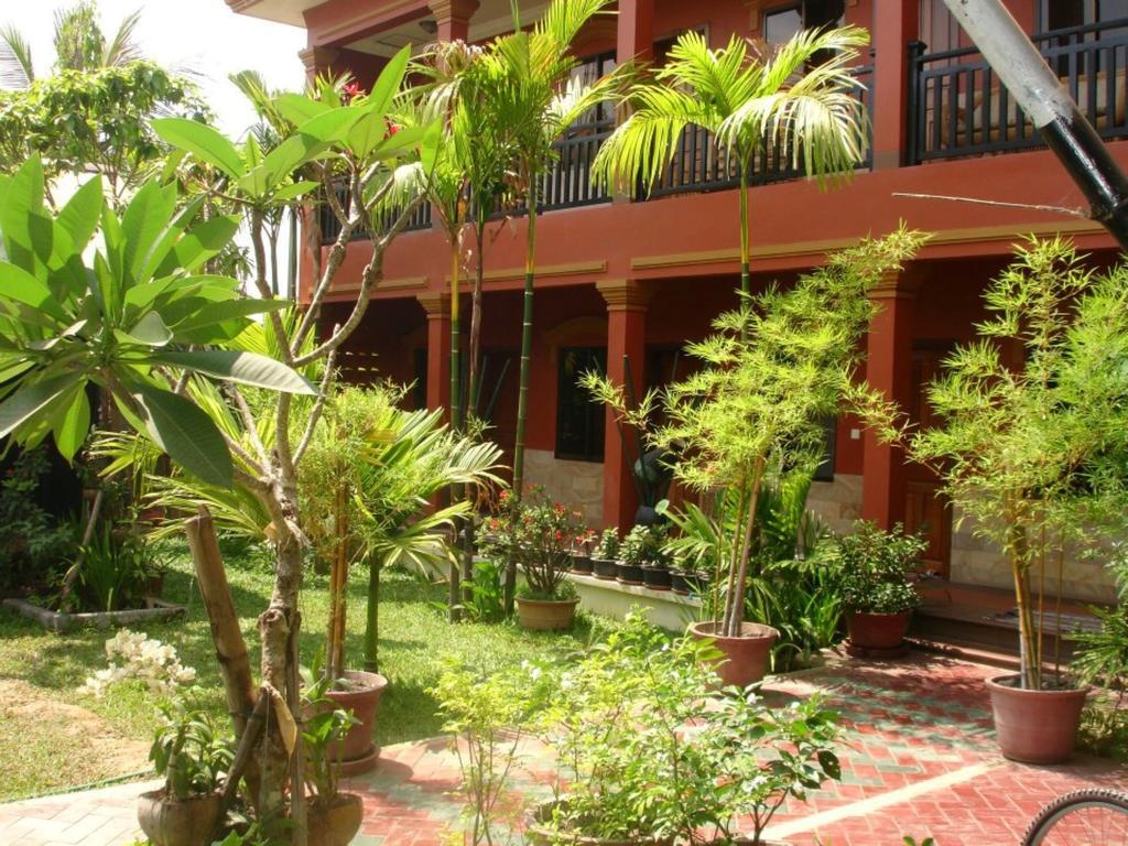 Jasmine Family Bed & Breakfast
