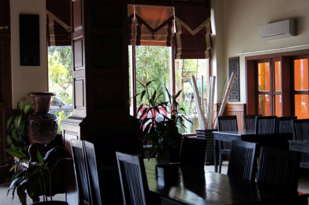 Hotel Emerald 3*