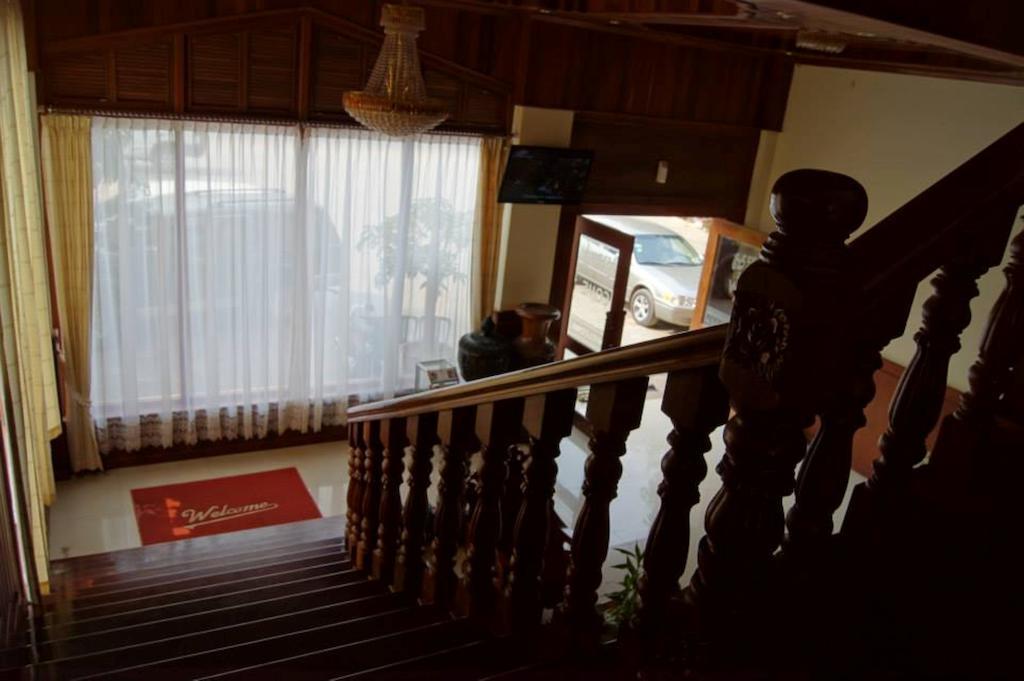 Emerald Hotel 3*