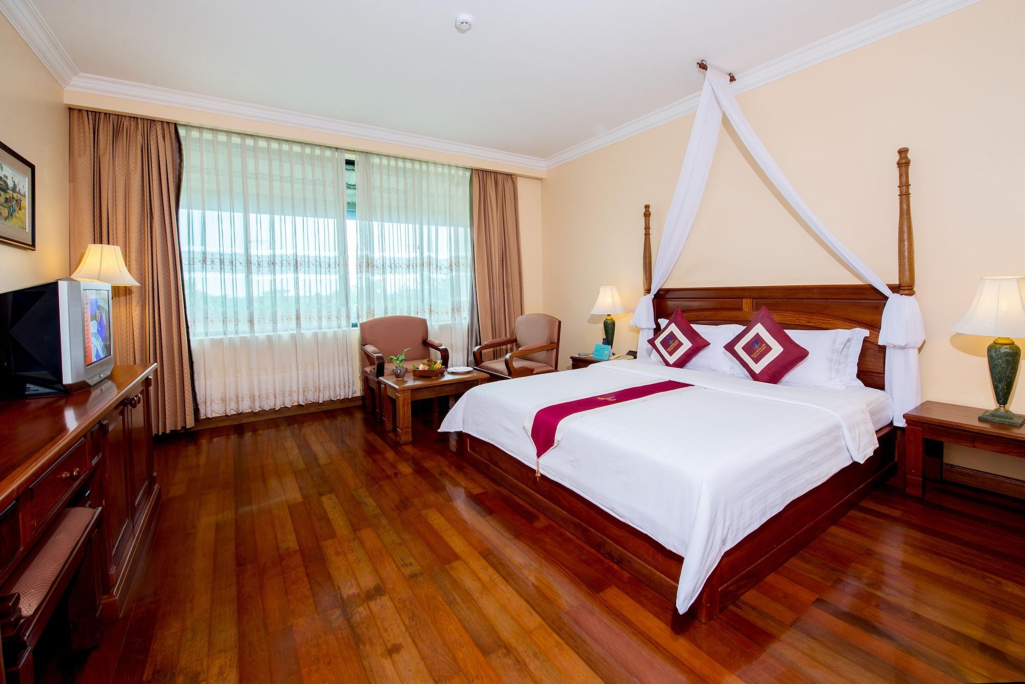 Pacific Premier & 5* Siem Reap