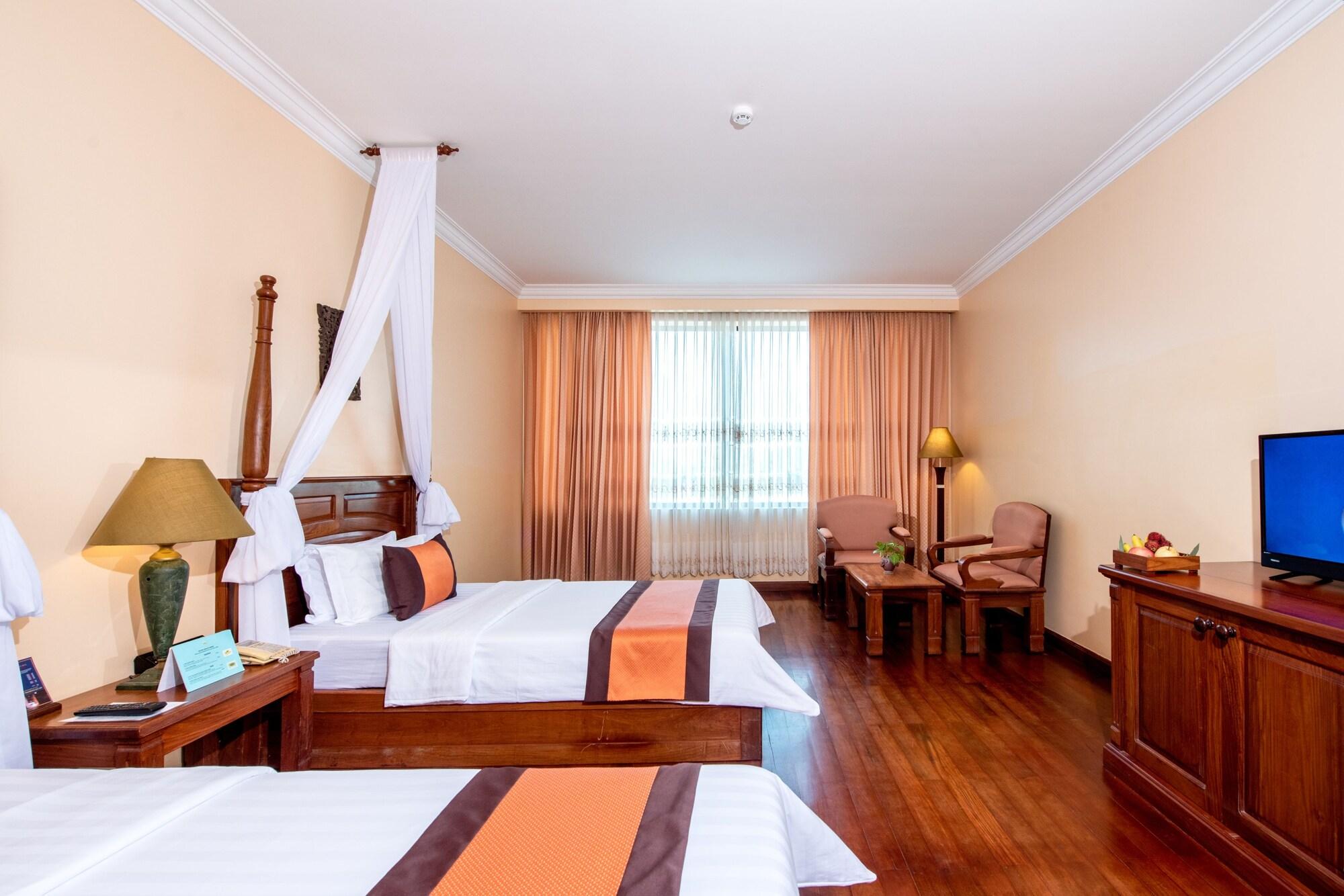 Hotel Pacific Premier &