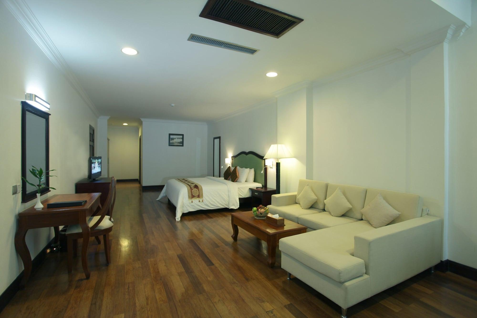 Sokhalay Angkor And Hotel 5*