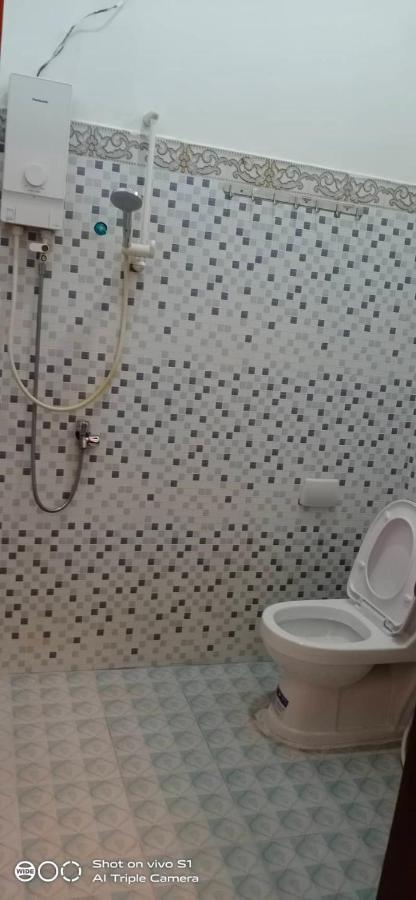 1-2pax Ac Including Living And Kitchen *