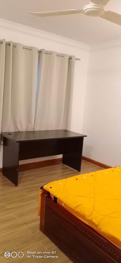 1-2pax Ac Including Living And Kitchen *