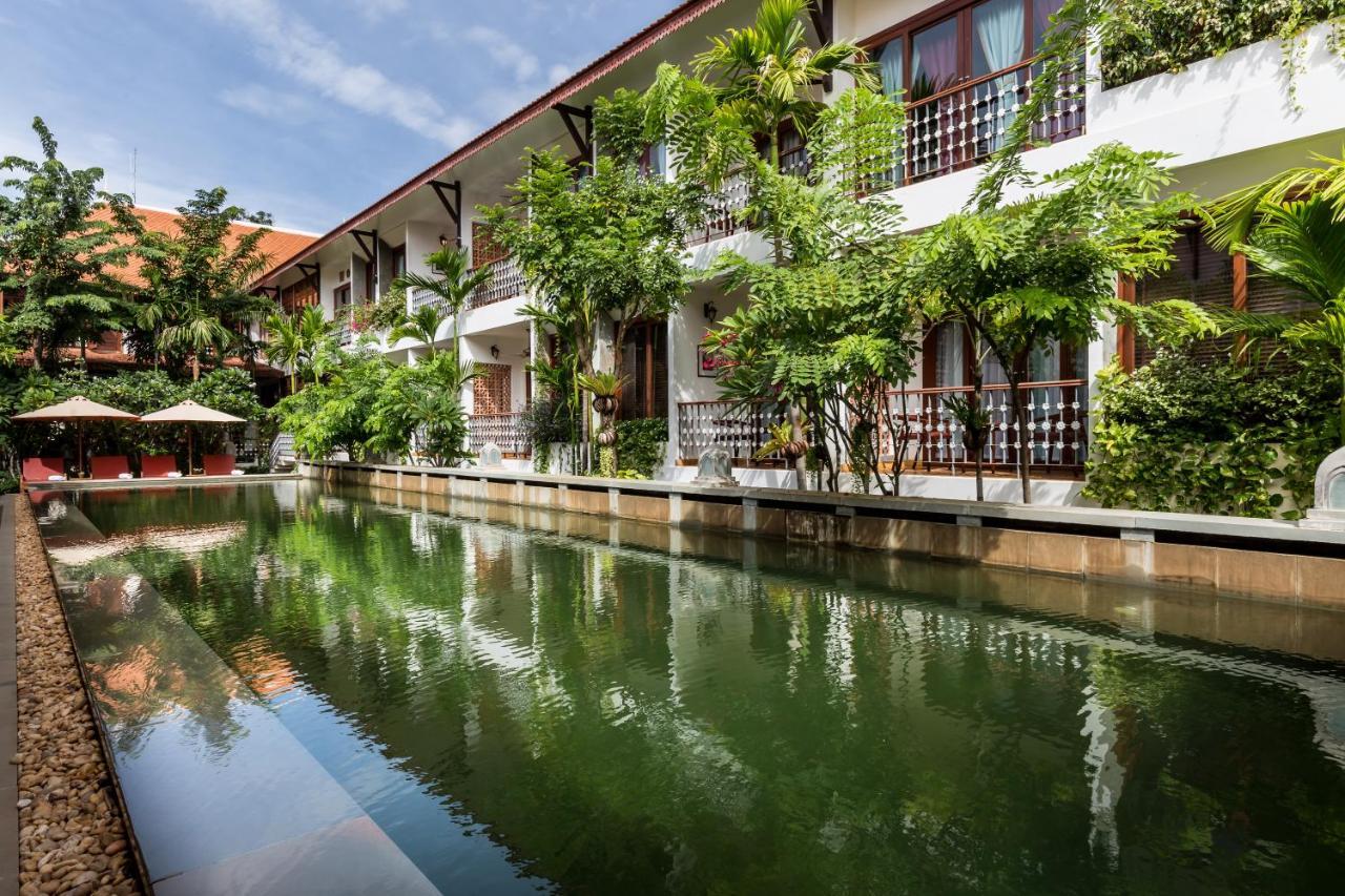 Montra Nivesha Khách sạn 5*
