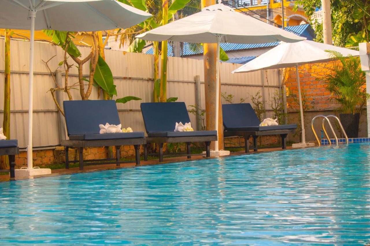 Hotel The Blanc 3*