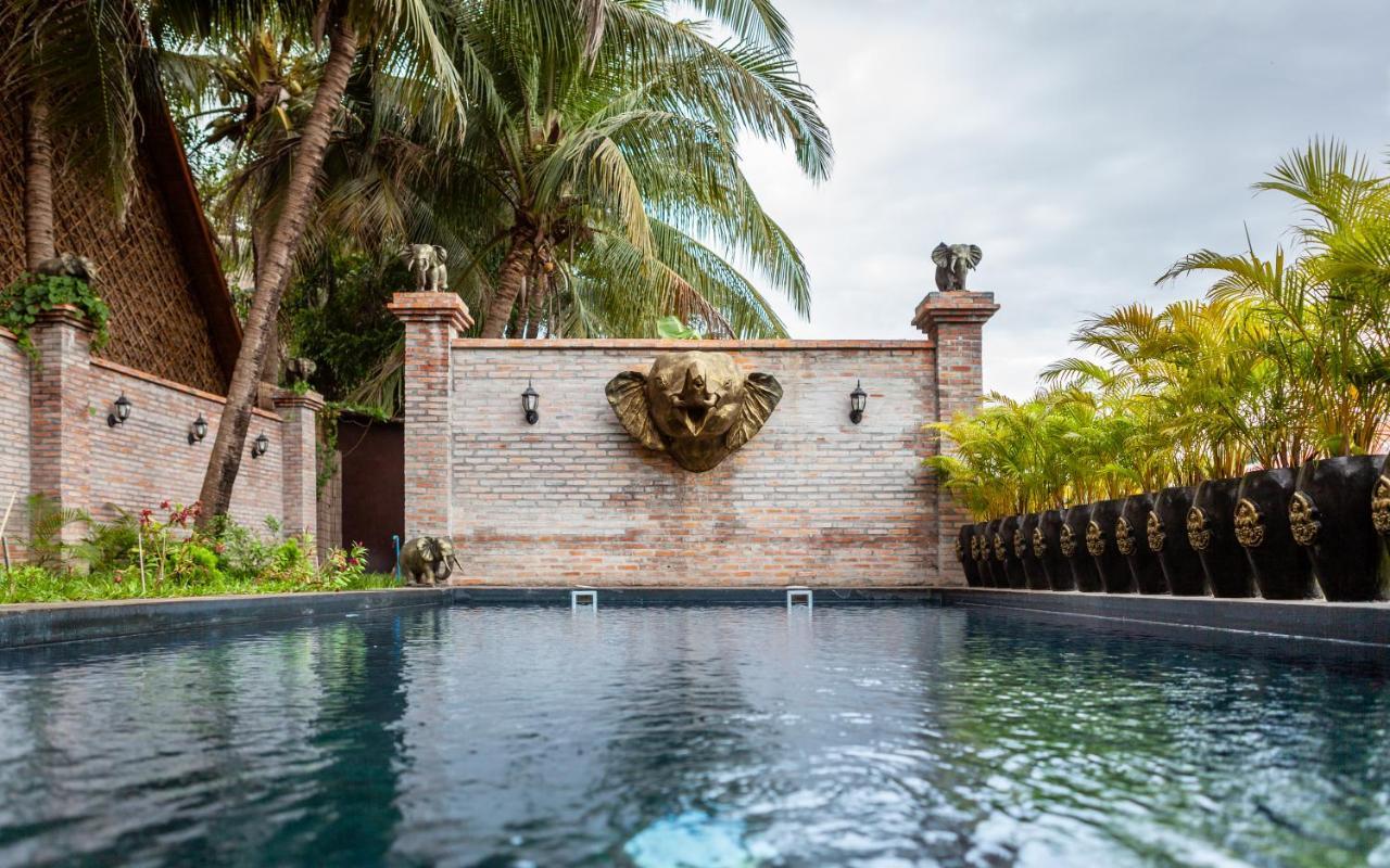 Authentic Khmer Village 5*
