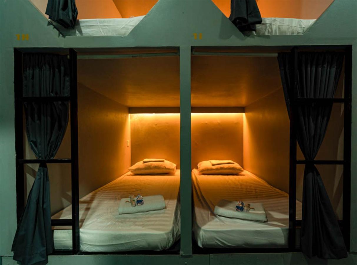 Khách sạn nang Pod Capsule *