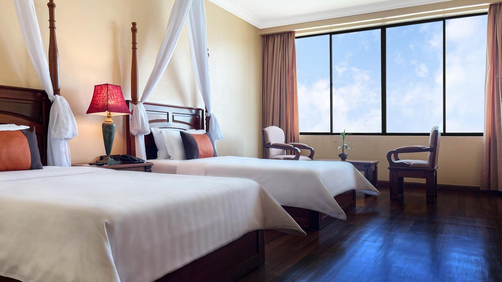 Pacific & Hotel 5*