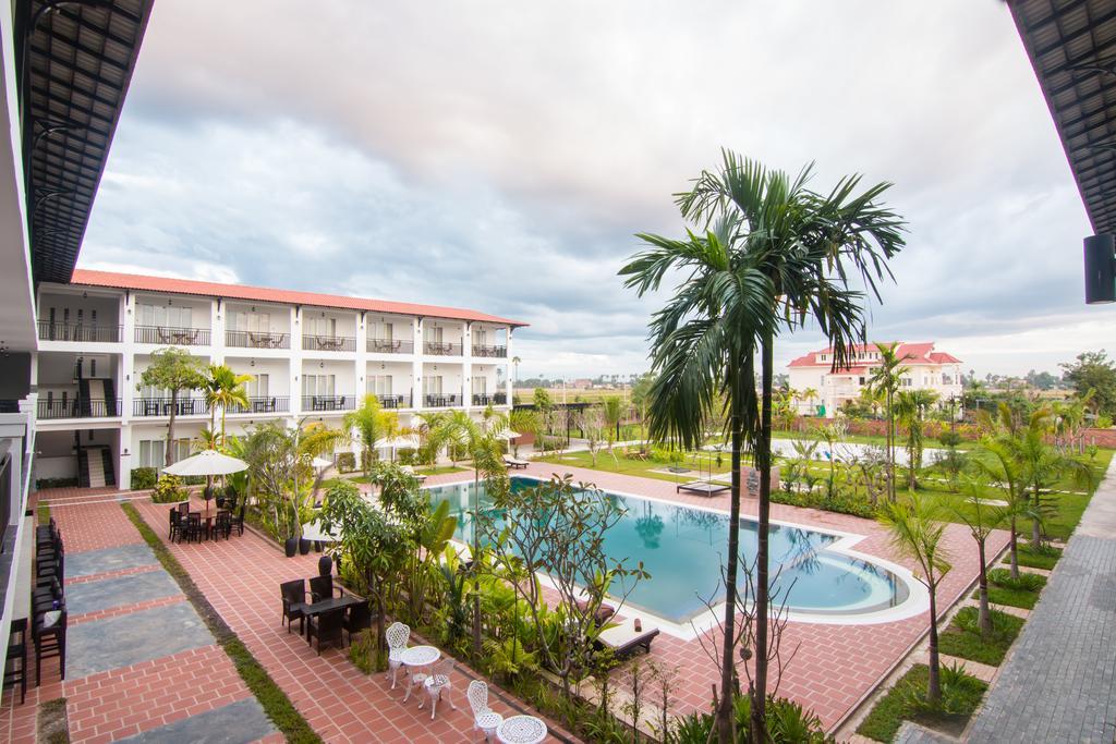Hotel Crown Angkor & 4*