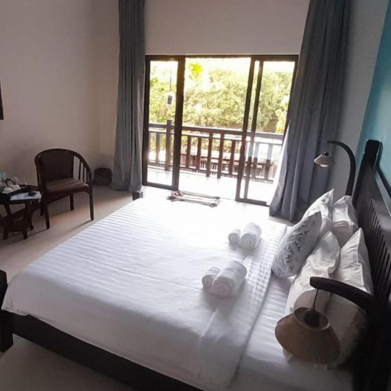 Three Little Birds Hotel 3*