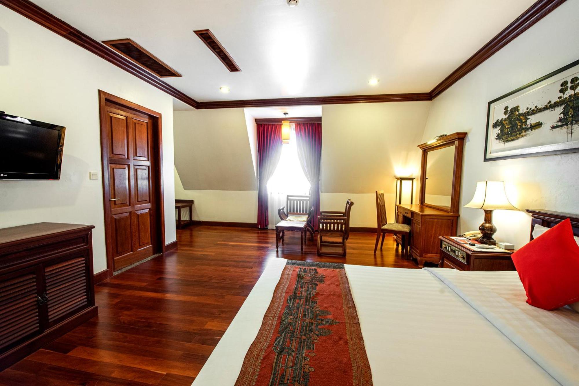 The By Royal Crown Hotel Siem Reap