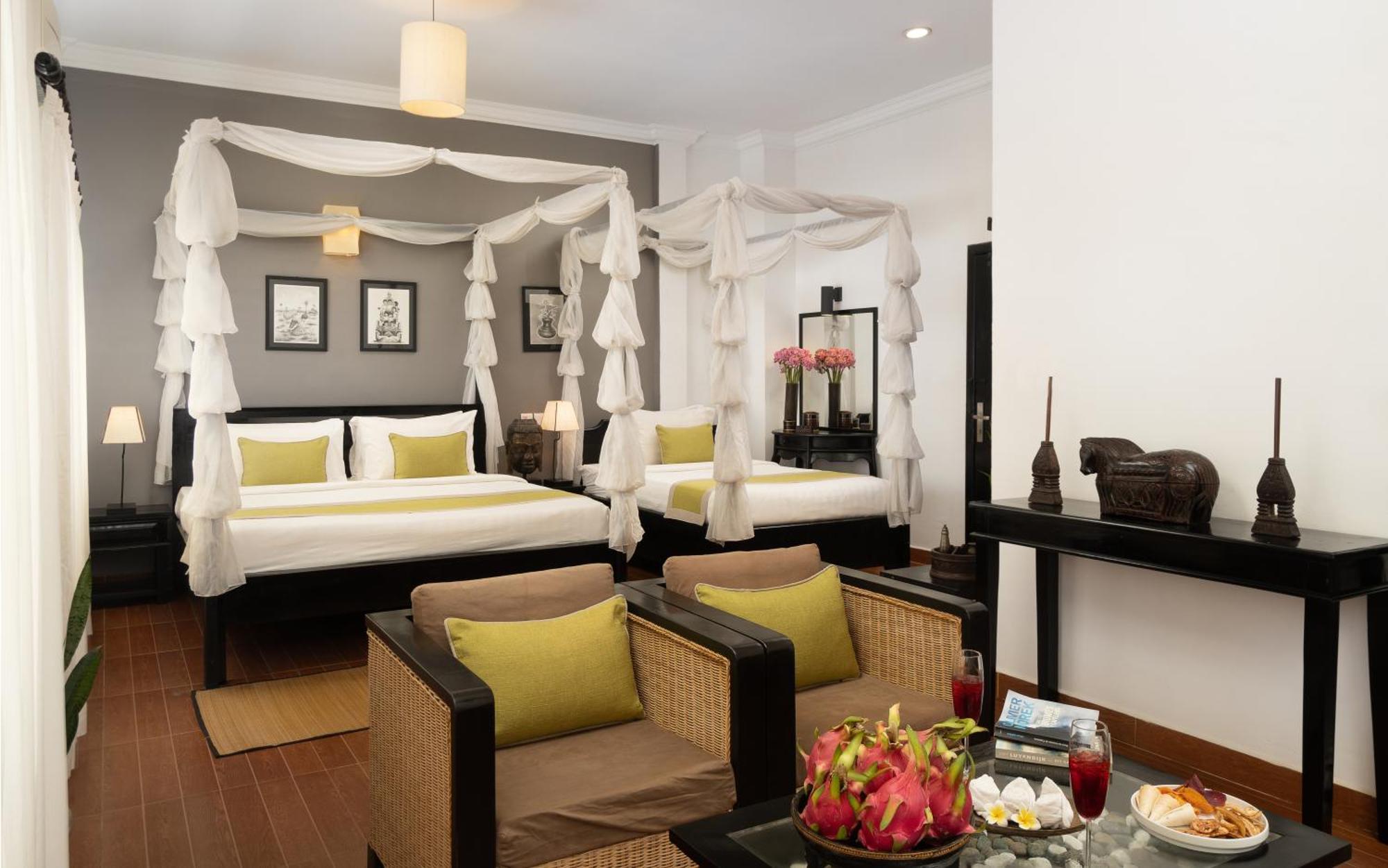 Hotel People By The Community 4*