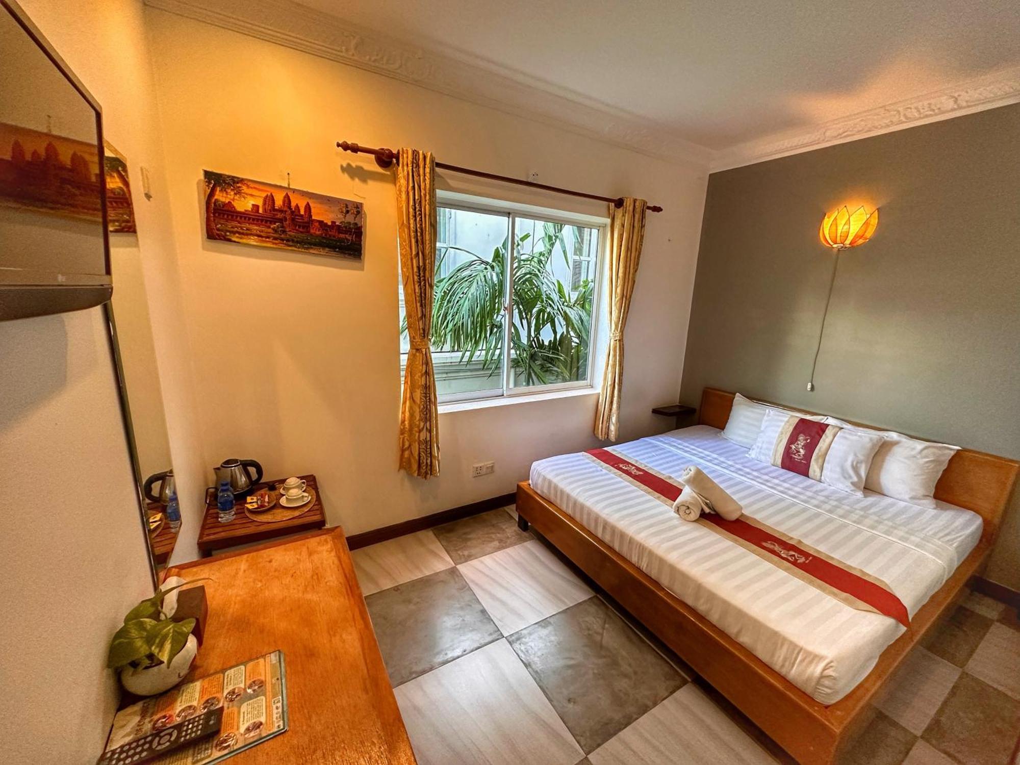 Khách sạn Um Theara, Siem Reap