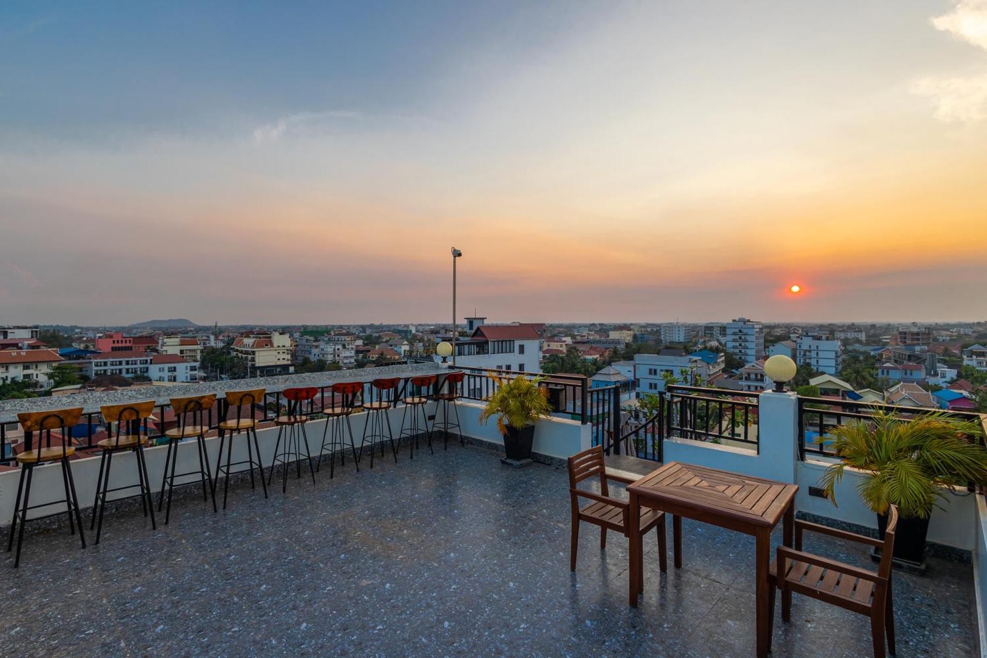 Two Seasons 5* Siem Reap