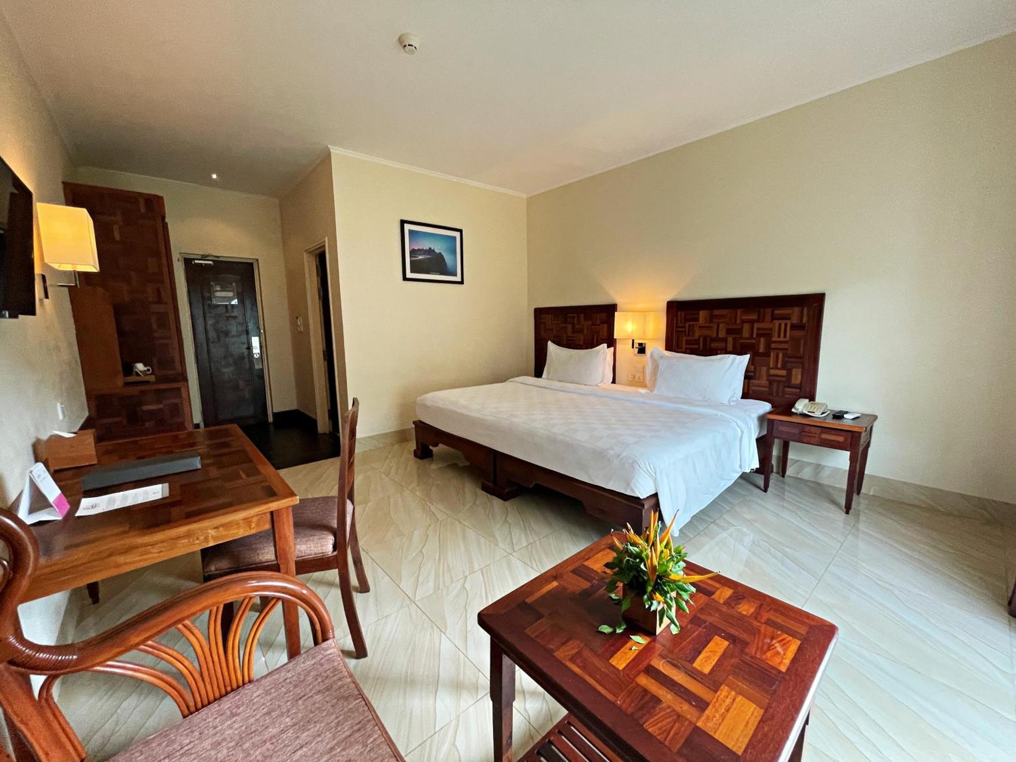 Sokha Palace 4*