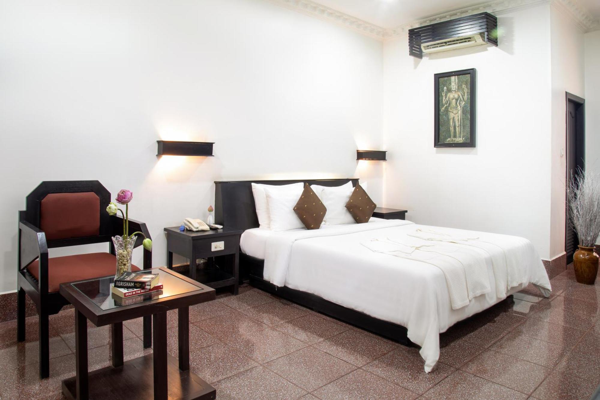 The Oasis Harbor Hotel