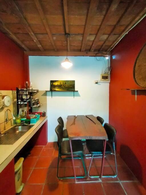 - Four Bedrooms Near Angkor Wat Holiday home Siem Reap