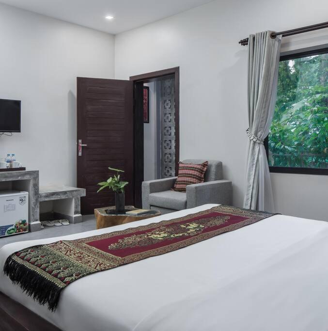 - Four Bedrooms Near Angkor Wat Siem Reap