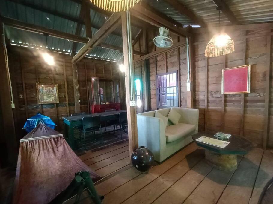 - Four Bedrooms Near Angkor Wat Holiday home Siem Reap