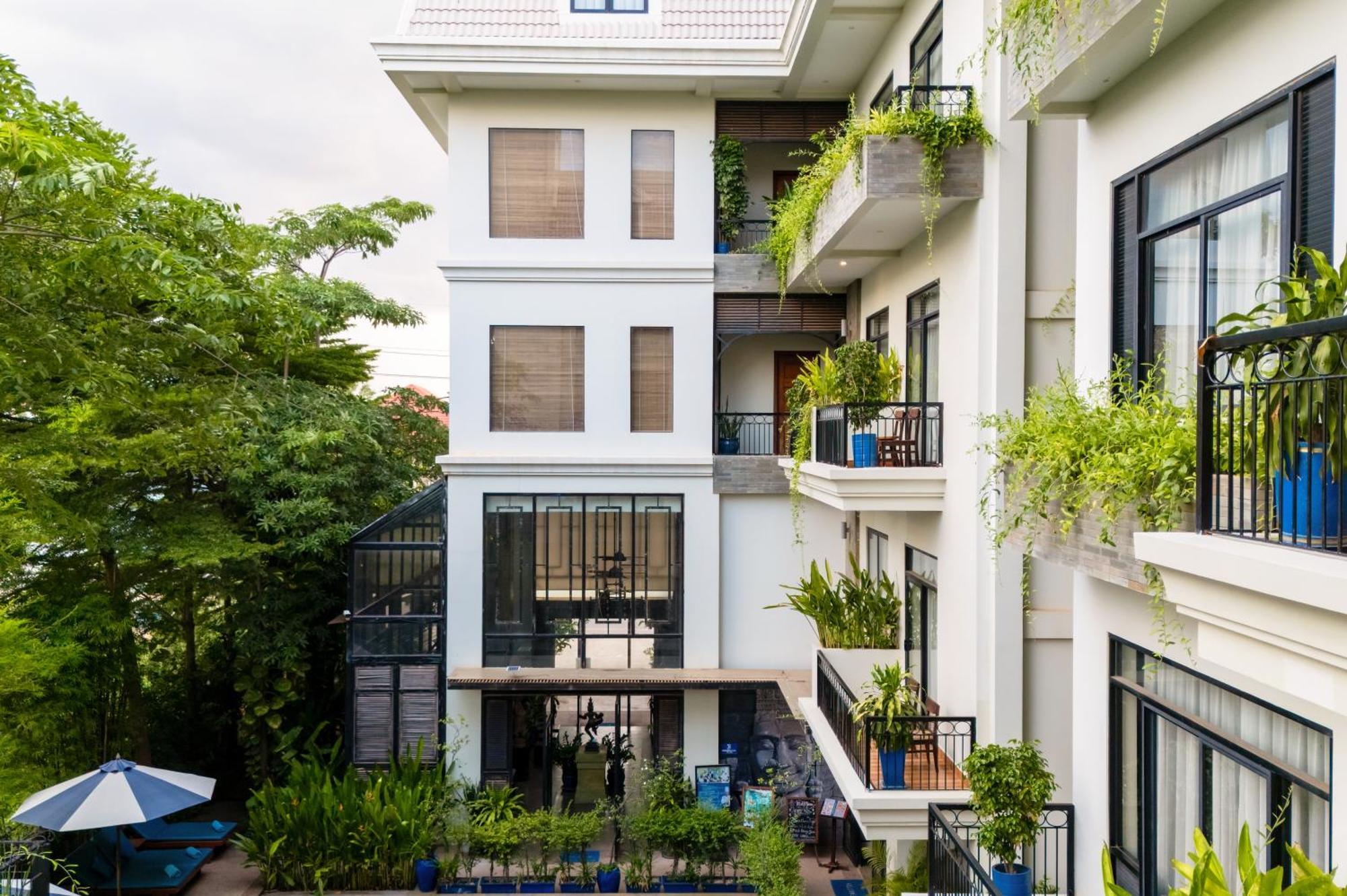 Bayon Modern Hotel 4*