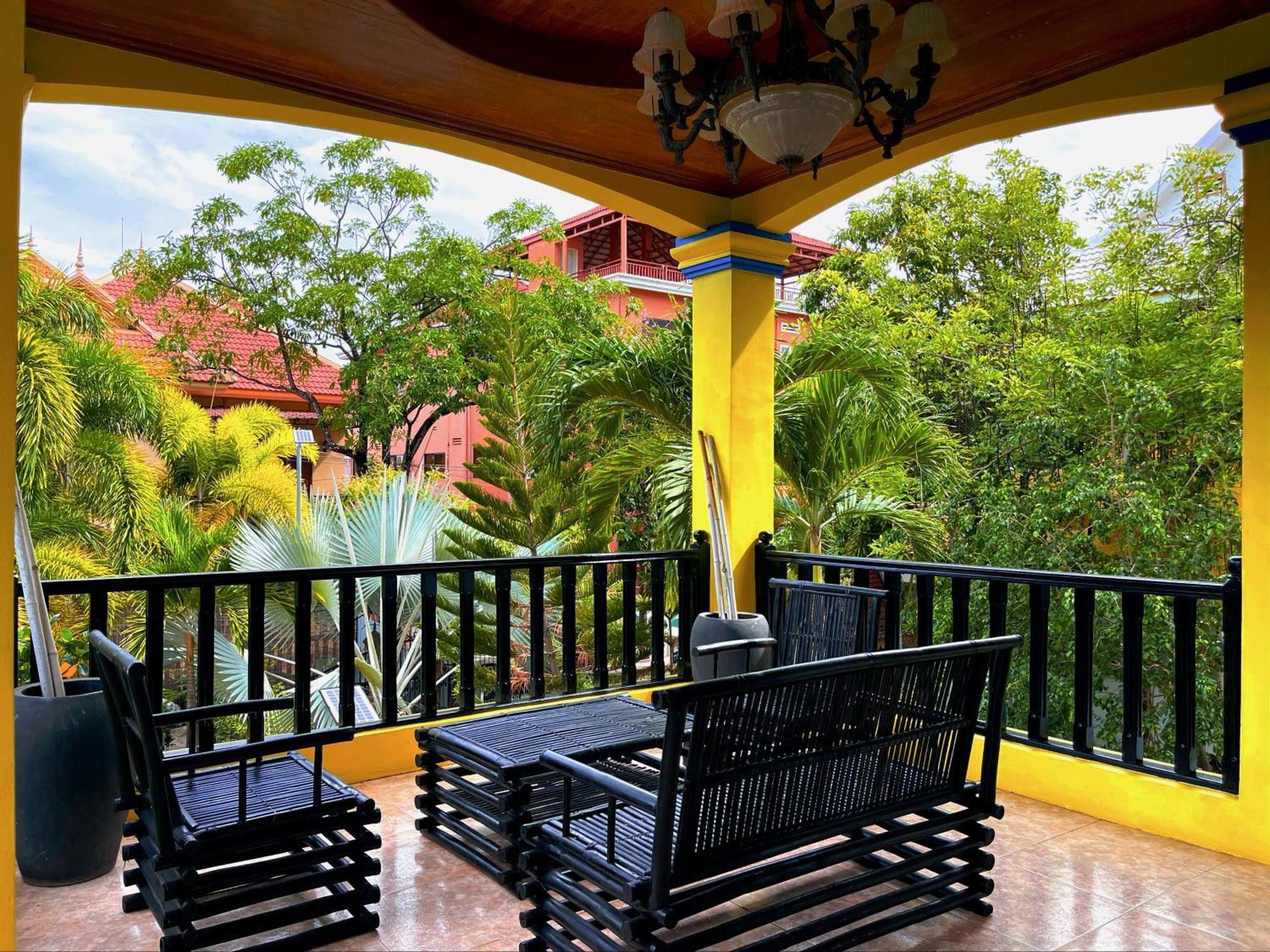 The Secret Garden Hotel 3*