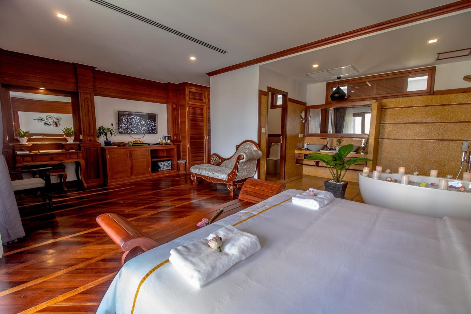 The Night Hotel Hotel 4*