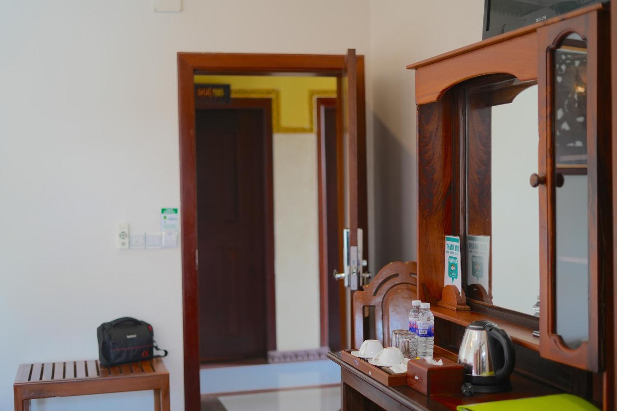 Hello Cambodia Boutique