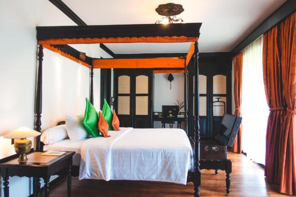 Angkor Village &