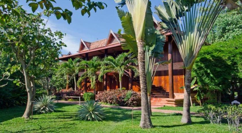Angkor Village & 5*