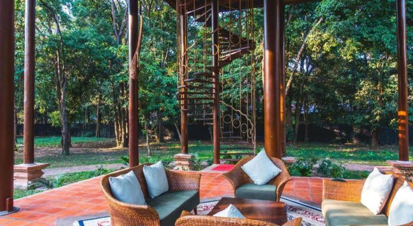 Resort Angkor Village &