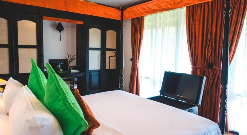 Angkor Village & Resort 5*