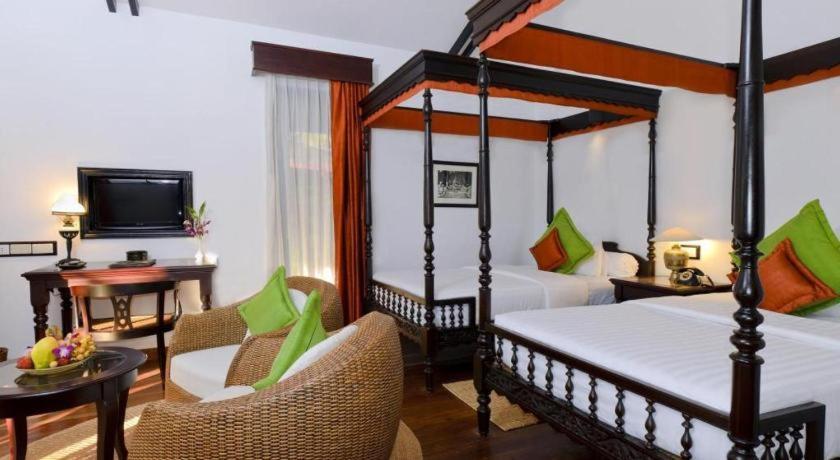Resort Angkor Village &