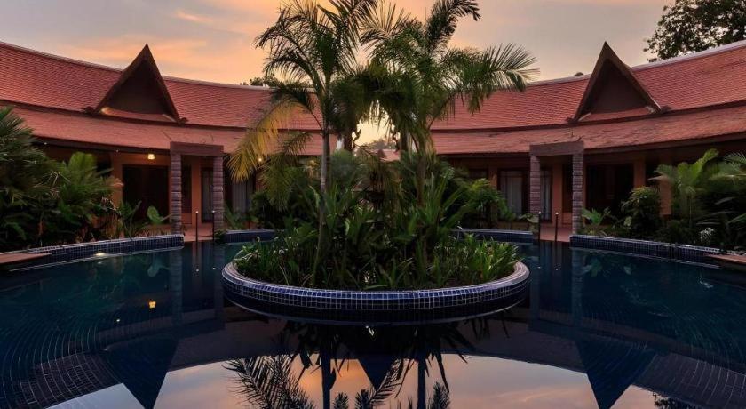 Angkor Village & Resort 5*