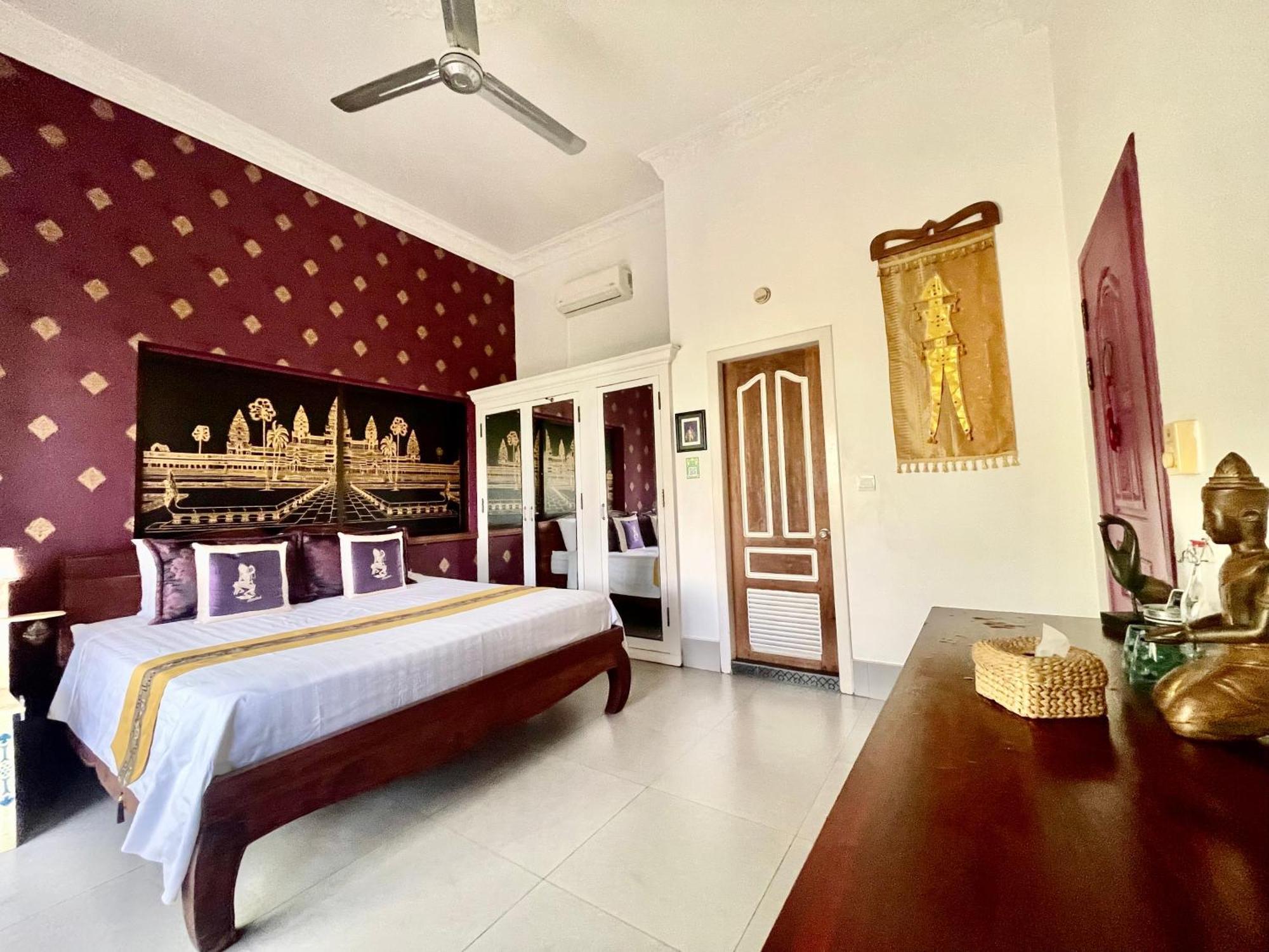 3 Monkeys Villa