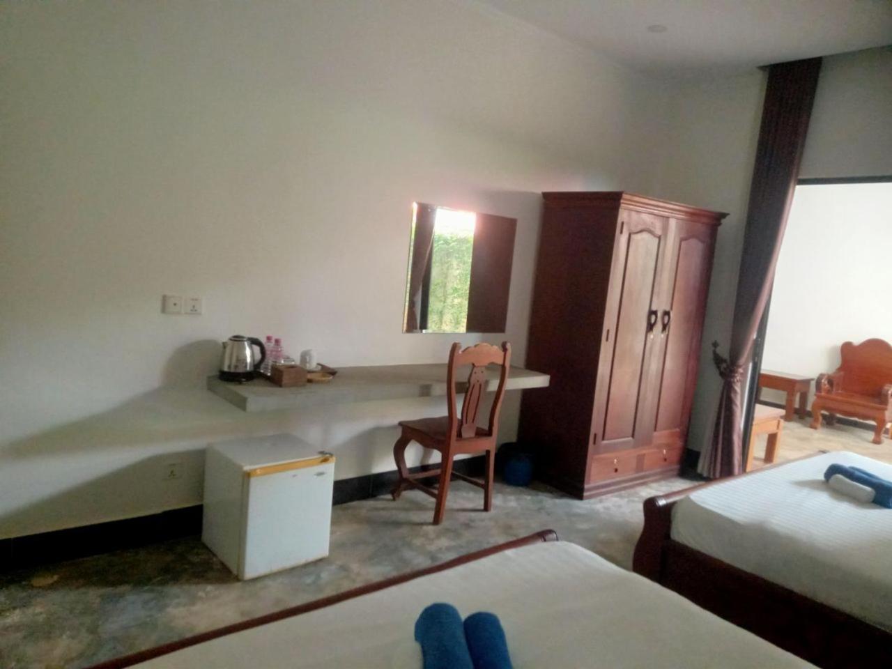 Local Homestay *