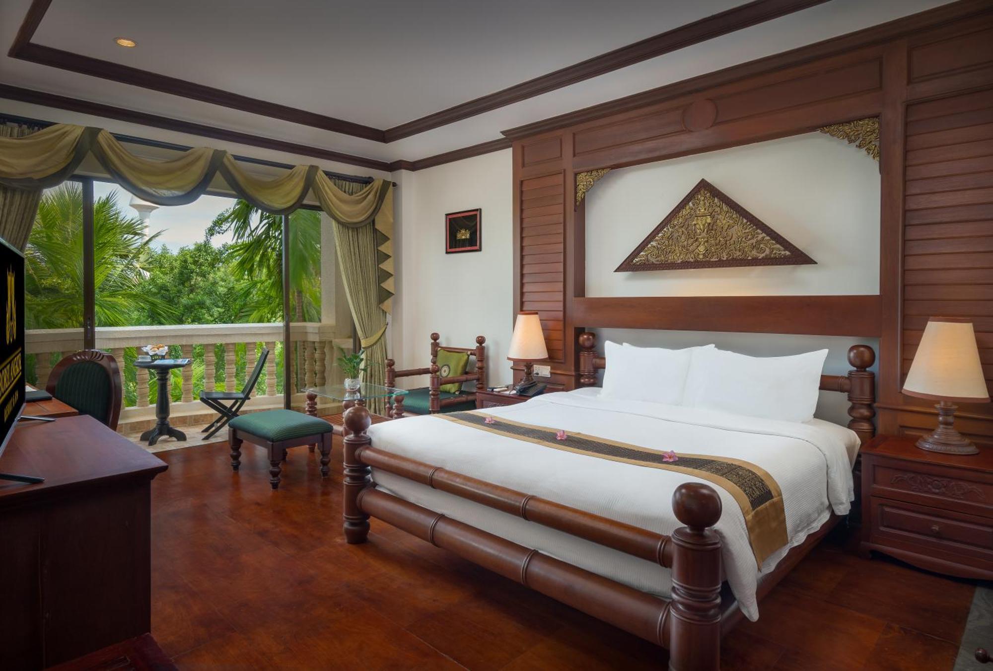 Hotel Borei Angkor &