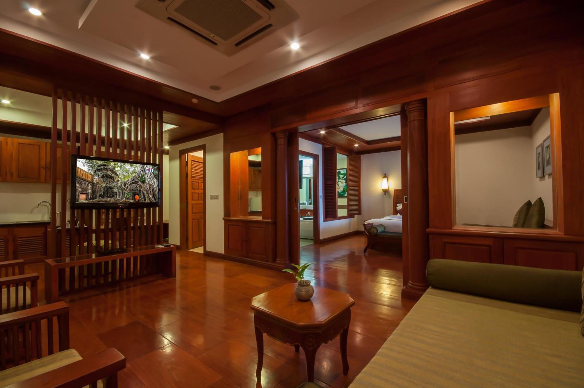 Borei Angkor & 5*