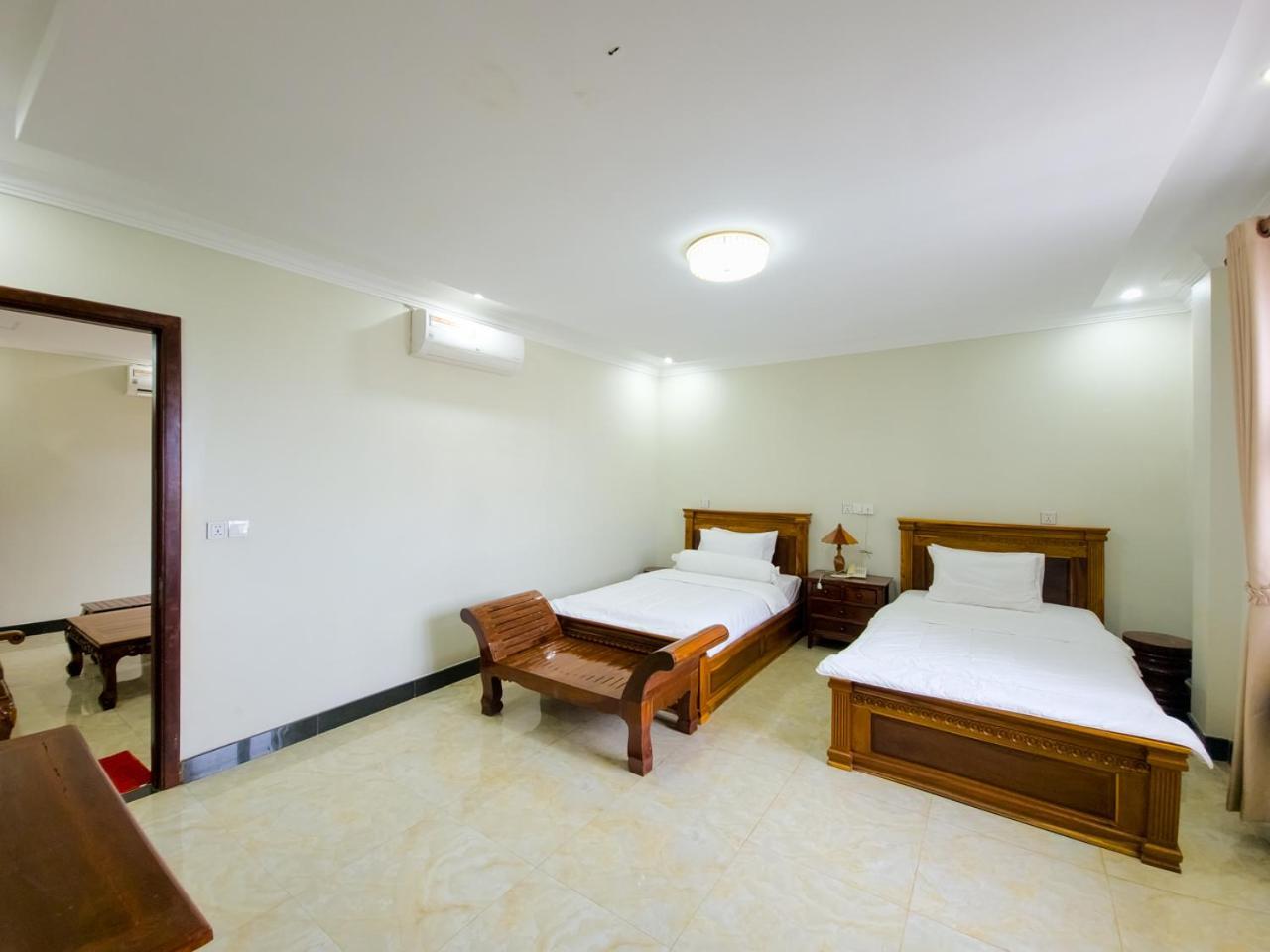 Local Homestay *