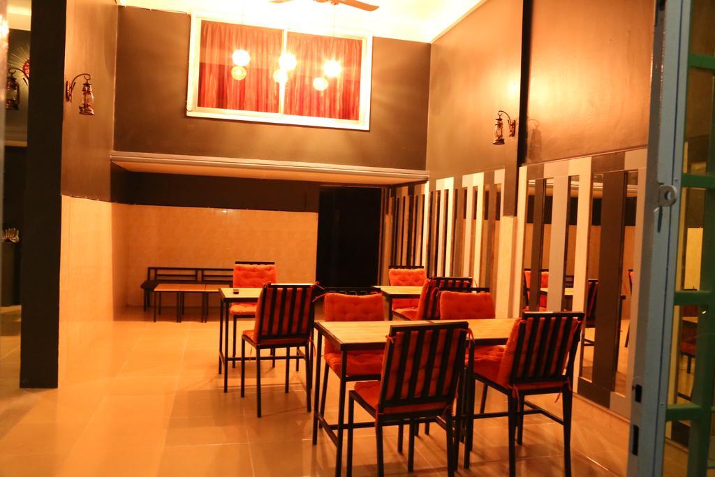 Hostel I Bed