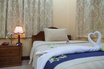 Hotel Kiri 2*