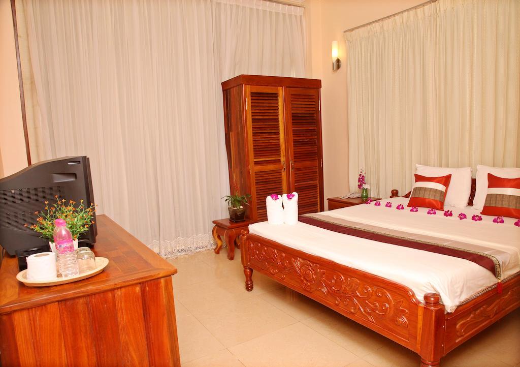 Hotel Emerald