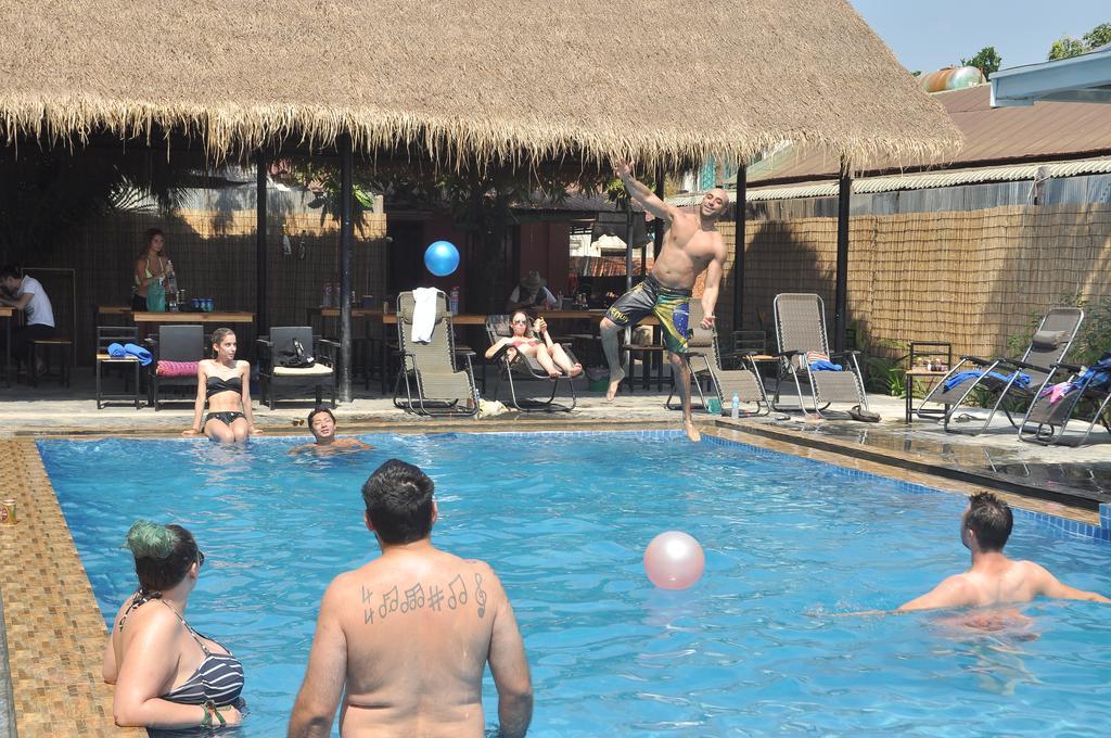 Hostel Pool Party *
