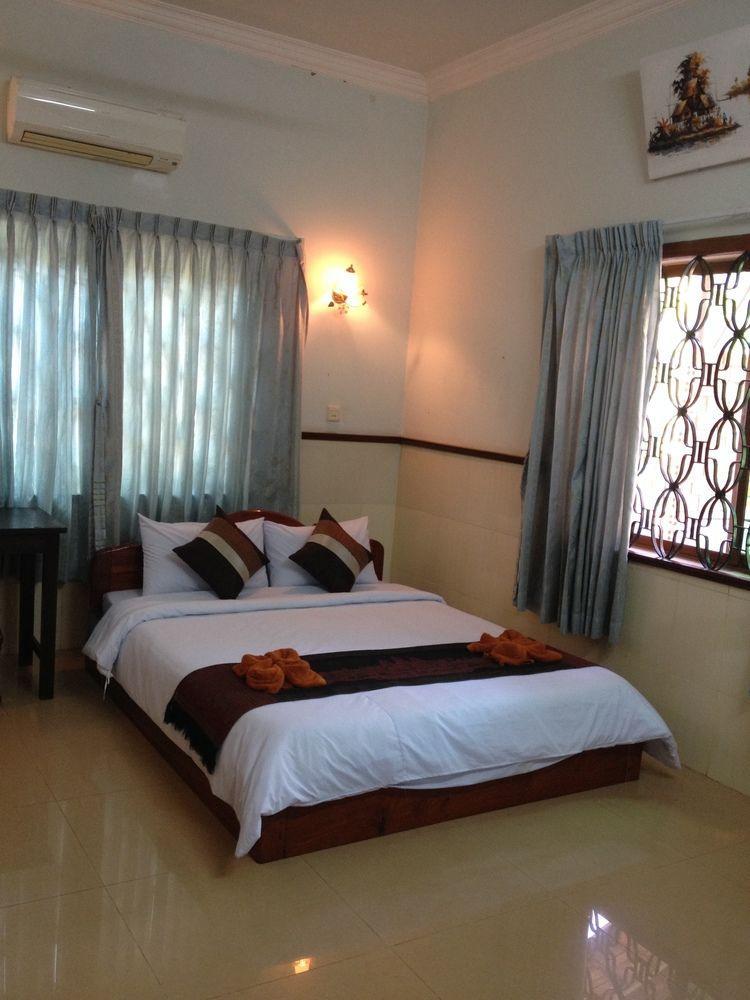 Cambodia Backpacker 2*