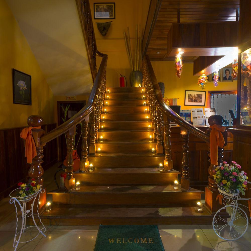Kiri Hotel 2*