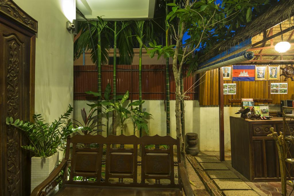 Malita Angkor *