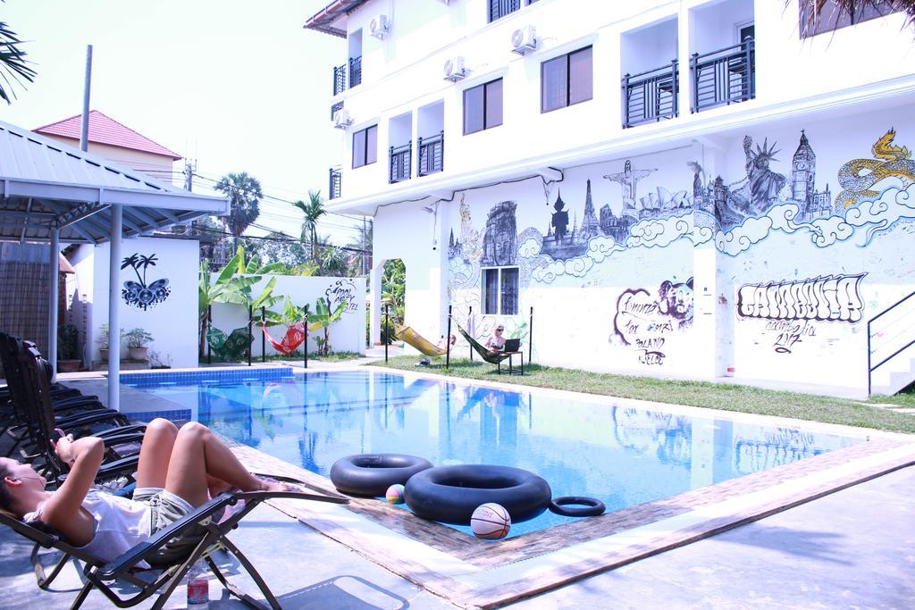 Hostel Pool Party