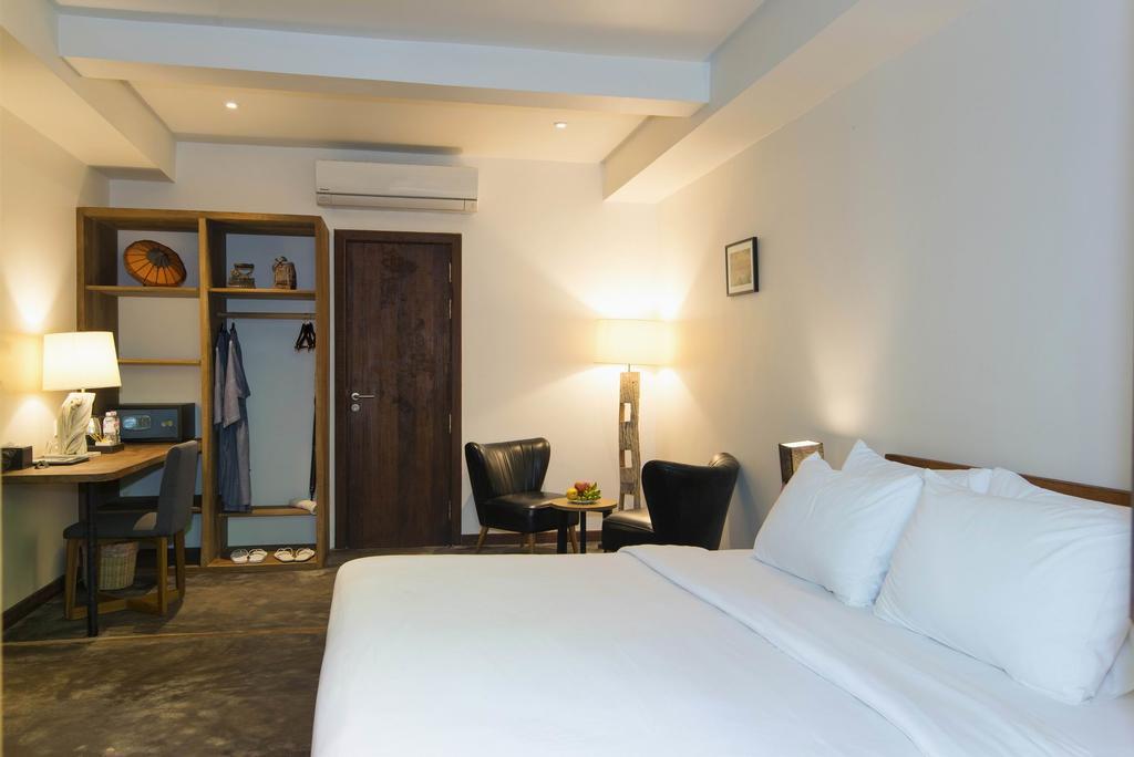 Bed & Breakfast Enkosa 4-bedroom Wooden Luxury House