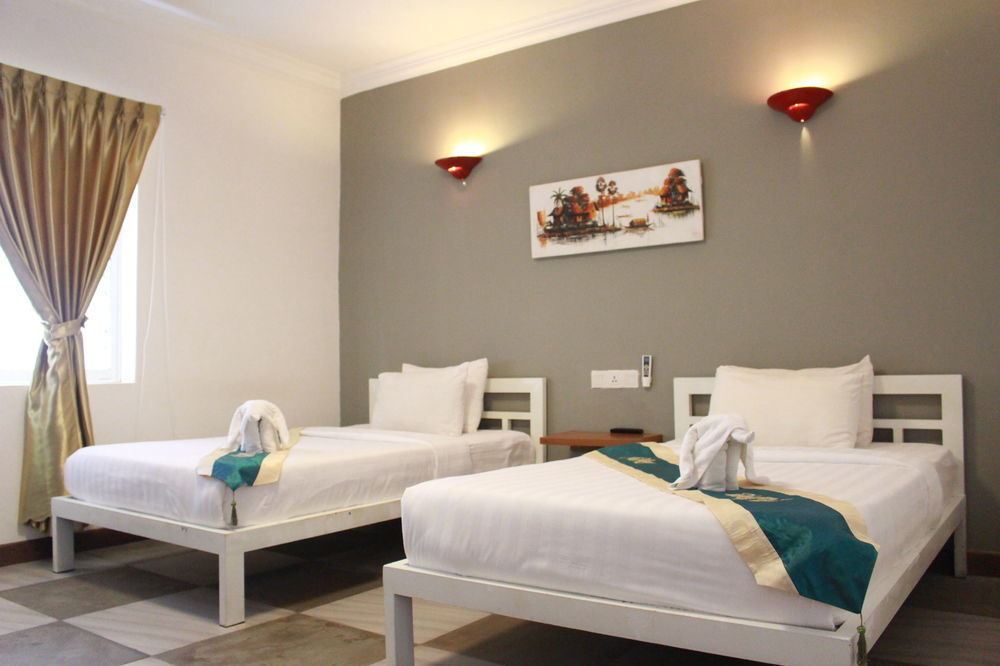 Um Theara, Khách sạn Siem Reap
